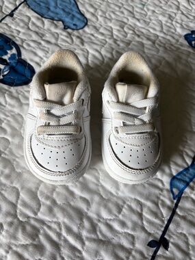 Nike Kids White Low-Top Leather Sneakers